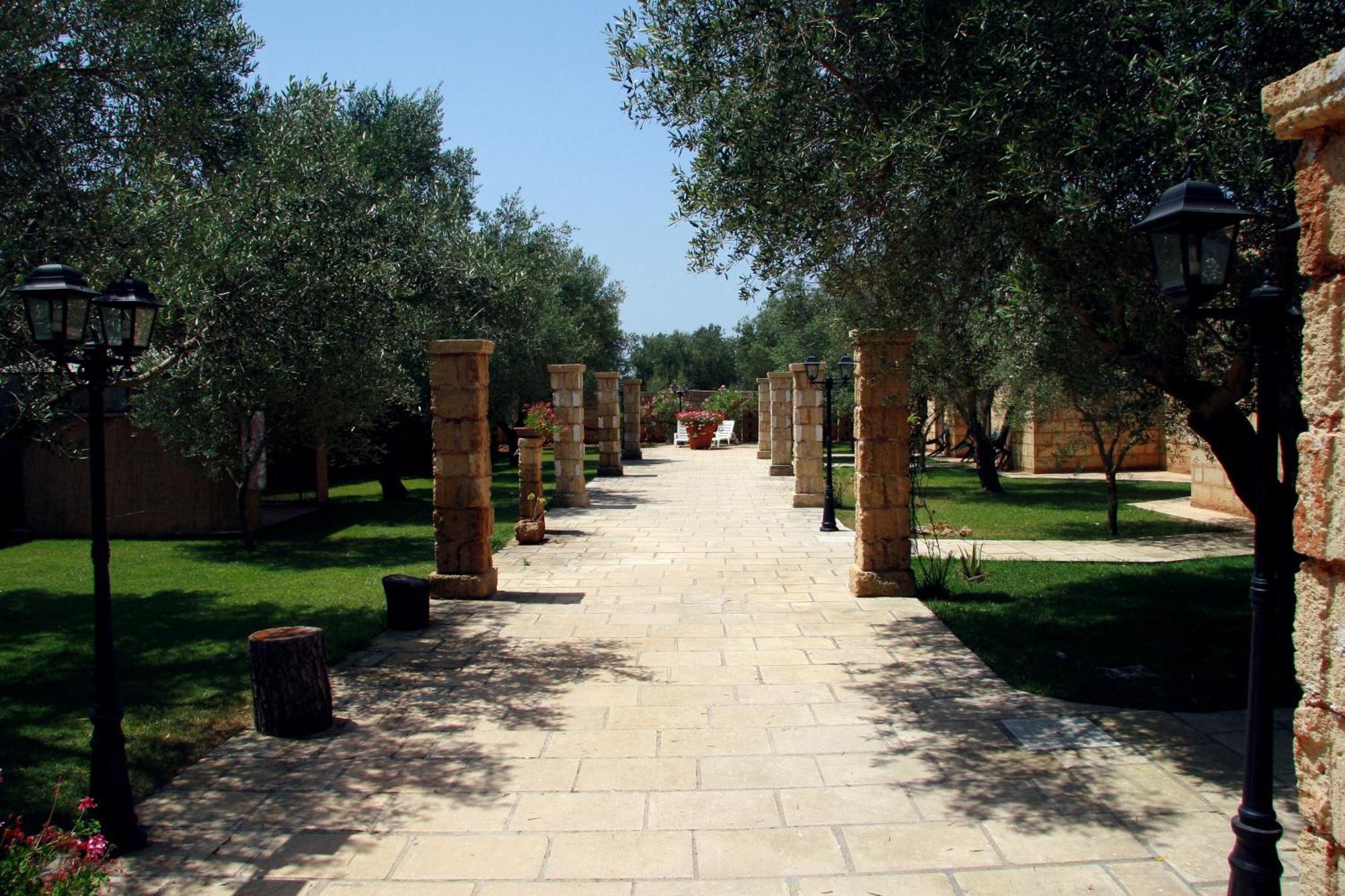Relais Masseria Casina Dei Cari Презичче Экстерьер фото